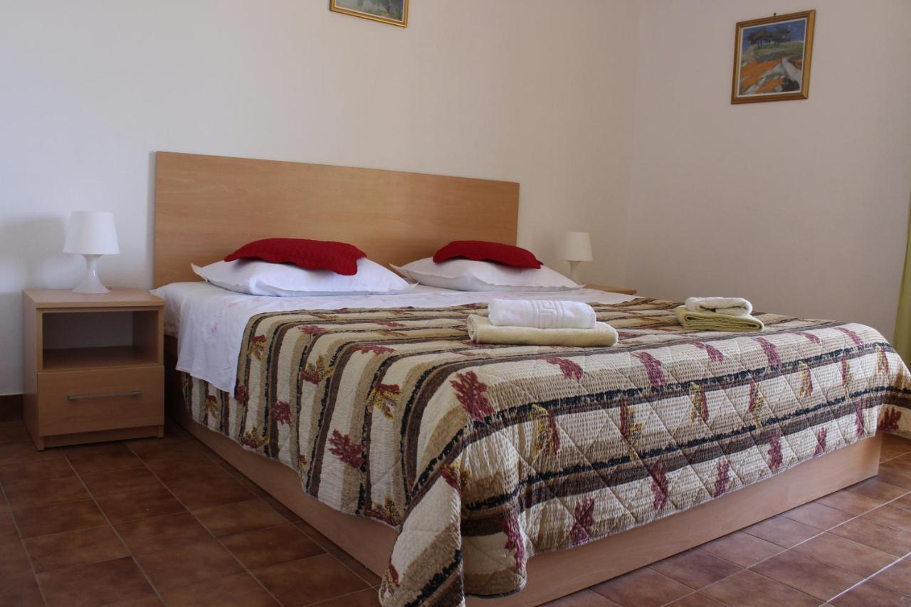 Seaside Secluded Apartments Zavala, Hvar - 15357 ييلسا المظهر الخارجي الصورة